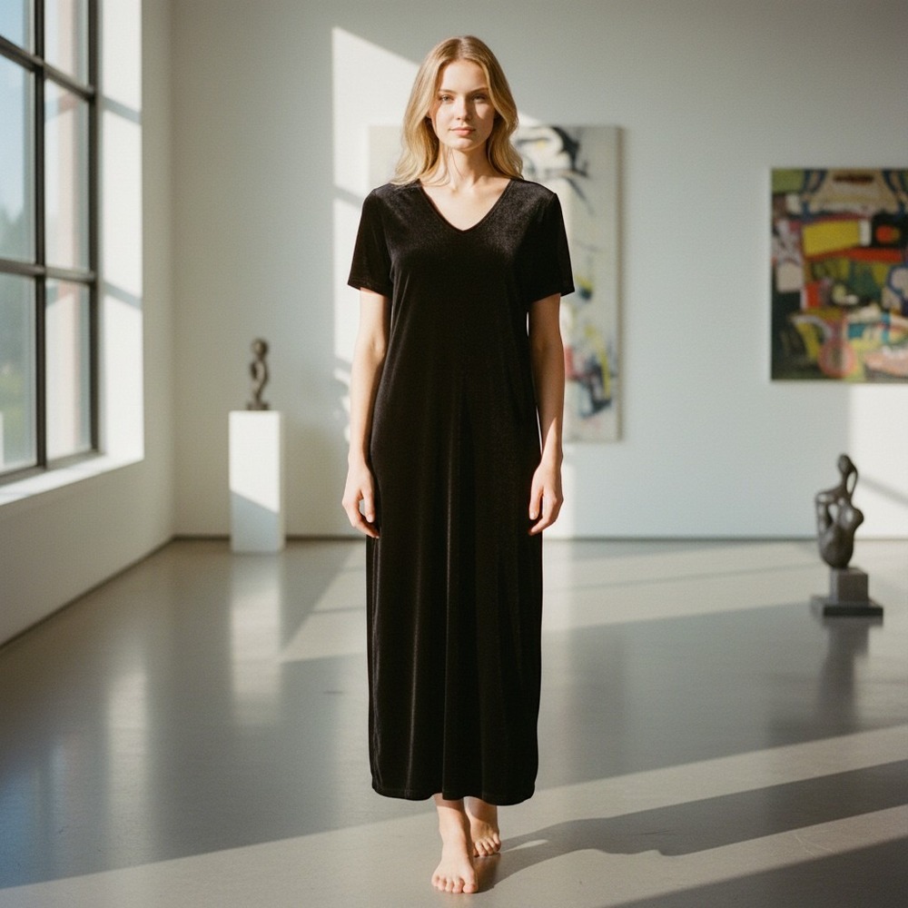 Walter Velvet‎ V-Neck Short Sleeve Maxi Black Witchy Dress Med Stretch Side Slit